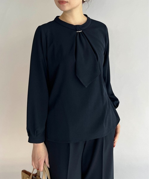 PICCIN(ピッチン)の「メタルパーツ付きボウタイブラウス(シャツ/ブラウス・レディース・オフホワイト/ライトグレー/ネイビー・M)」の14枚目の写真