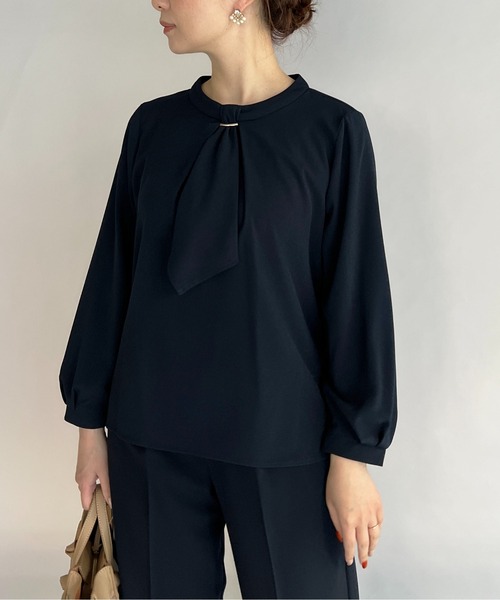 PICCIN(ピッチン)の「メタルパーツ付きボウタイブラウス(シャツ/ブラウス・レディース・オフホワイト/ライトグレー/ネイビー・M)」の18枚目の写真