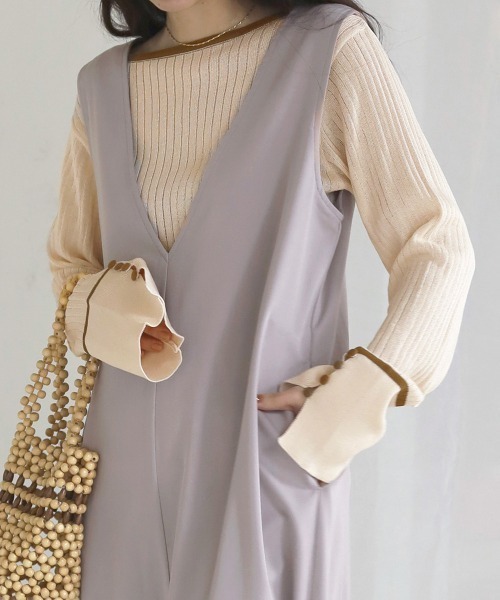 Bab(バブ)の「パイピング袖スリットニットトップス(ニット/セーター・レディース・ブラック/ブラウン/グリーン/アイボリー・FREE)」の2枚目の写真