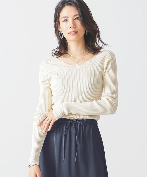 BEAMS LIGHTS(ビームスライツ)の「BEAMS LIGHTS / 12ゲージ バックオープン ロングスリーブ ニット プルオーバー(ニット/セーター・レディース・レッド系その他/グリーン/ホワイト系その他5・ONE SIZE)」の4枚目の写真