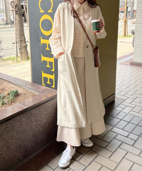 StyleSea(スタイルシー)の「パンチングレースショートシャツブラウス(シャツ/ブラウス・レディース・ブラック/オフホワイト/ライトベージュ・MEDIUM)」の11枚目の写真