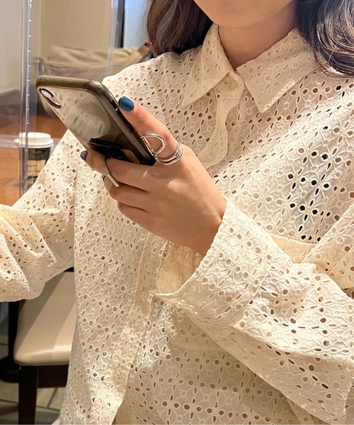 StyleSea(スタイルシー)の「パンチングレースショートシャツブラウス(シャツ/ブラウス・レディース・ブラック/オフホワイト/ライトベージュ・MEDIUM)」の14枚目の写真
