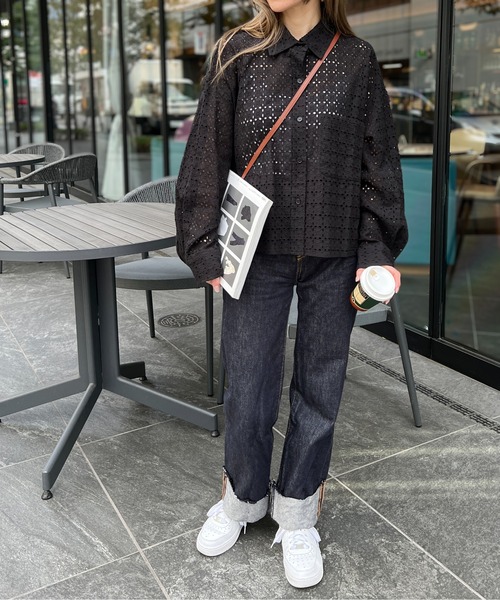 StyleSea(スタイルシー)の「パンチングレースショートシャツブラウス(シャツ/ブラウス・レディース・ブラック/オフホワイト/ライトベージュ・MEDIUM)」の19枚目の写真