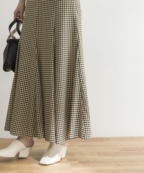URBAN RESEARCH（アーバンリサーチ）の「ギンガムマーメイドスカート（スカート・レディース・グリーン/ベージュ・36/38）」の6枚目の写真