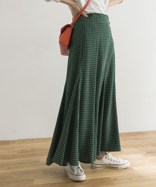 URBAN RESEARCH（アーバンリサーチ）の「ギンガムマーメイドスカート（スカート・レディース・グリーン/ベージュ・36/38）」の22枚目の写真