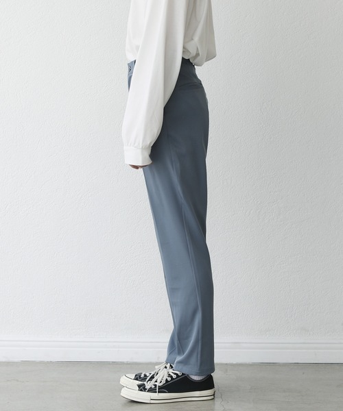 ETELIO（エテリオ）の「センタープレススタンダードテーパードスラックス（スラックス・メンズ・ブラック/アッシュブラウン/オフホワイト/ブルー/チャコール・S/M/L）」の7枚目の写真