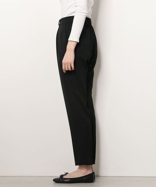 TRUDEA(トルディア)の「【セットアップ対応】ダブルクロステーパードパンツ(スーツパンツ・レディース・ベージュ/ネイビー/ブラック・SMALL/LARGE/X-LARGE/MEDIUM)」の16枚目の写真