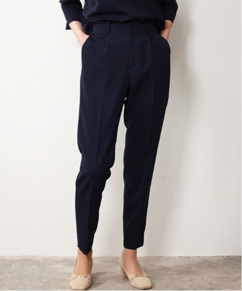 TRUDEA(トルディア)の「【セットアップ対応】ダブルクロステーパードパンツ(スーツパンツ・レディース・ベージュ/ネイビー/ブラック・SMALL/LARGE/X-LARGE/MEDIUM)」の3枚目の写真