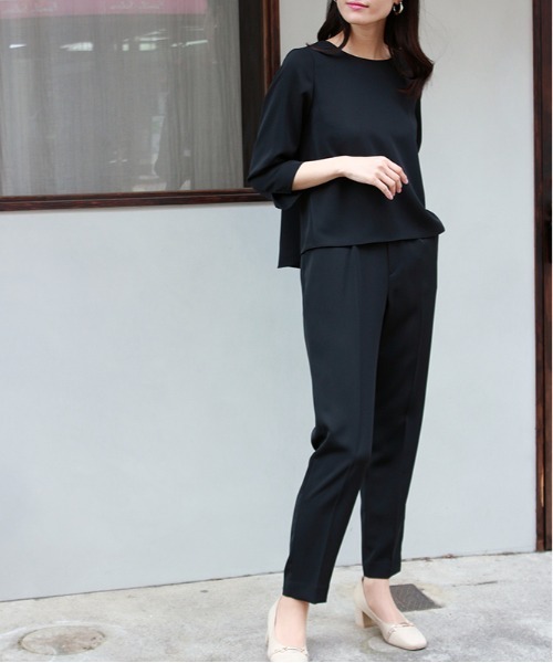 TRUDEA(トルディア)の「【セットアップ対応】ダブルクロステーパードパンツ(スーツパンツ・レディース・ベージュ/ネイビー/ブラック・SMALL/LARGE/X-LARGE/MEDIUM)」の13枚目の写真
