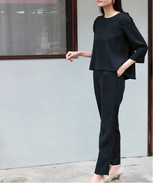TRUDEA(トルディア)の「【セットアップ対応】ダブルクロステーパードパンツ(スーツパンツ・レディース・ベージュ/ネイビー/ブラック・SMALL/LARGE/X-LARGE/MEDIUM)」の14枚目の写真