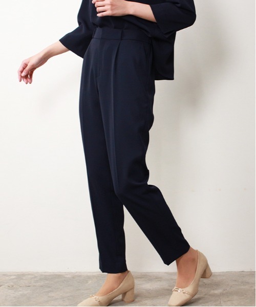 TRUDEA(トルディア)の「【セットアップ対応】ダブルクロステーパードパンツ(スーツパンツ・レディース・ベージュ/ネイビー/ブラック・SMALL/LARGE/X-LARGE/MEDIUM)」の6枚目の写真