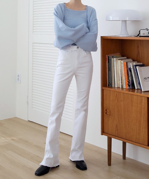 UNE MANSION(ユヌマンション)の「クロップドボレロカーディガンキャミソールセット(カーディガン/ボレロ・レディース・ブラック/ブルー/アイボリー/ベージュ/チャコールグレー・FREE)」の13枚目の写真