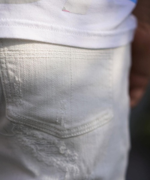 1piu1uguale3 RELAX（ウノピュウノウグァーレトレリラックス）の「1PIU1UGUALE3 RELAX/ウノピゥ ウノ ウグァーレ トレ リラックス/５ポケットロゴダメージデニム（デニムパンツ・メンズ・ホワイト・SMALL/MEDIUM/LARGE/X-LARGE）」の5枚目の写真