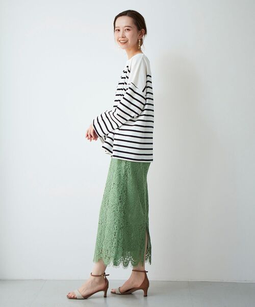 le.coeur blanc(ルクールブラン)の「コードレースストレートスカート(スカート・レディース・オフホワイト/グリーン/ネイビー・36/38)」の14枚目の写真
