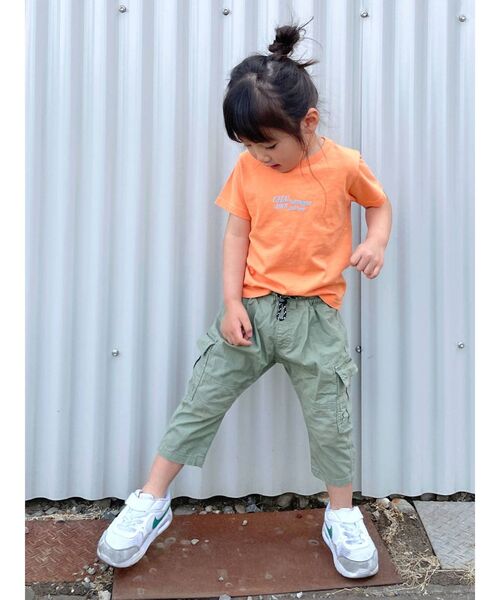 Ungrid（アングリッド）の「Kids カラーロゴルーズTee（Tシャツ/カットソー・キッズ・オフホワイト/グリーン/ピンク/オレンジ・120/100）」の6枚目の写真