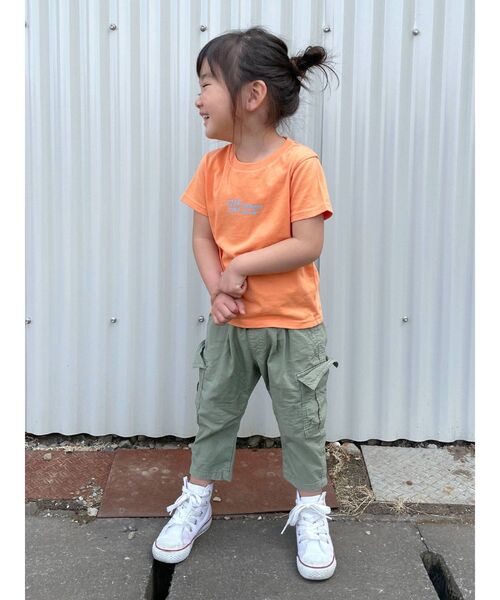 Ungrid（アングリッド）の「Kids カラーロゴルーズTee（Tシャツ/カットソー・キッズ・オフホワイト/グリーン/ピンク/オレンジ・120/100）」の7枚目の写真