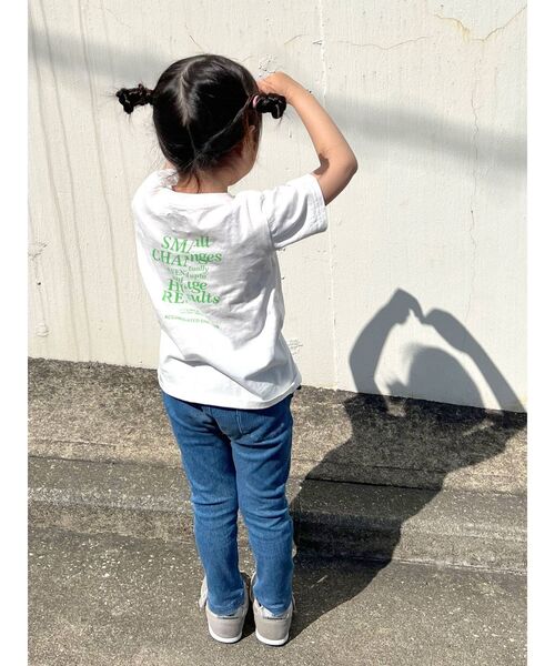 Ungrid（アングリッド）の「Kids カラーロゴルーズTee（Tシャツ/カットソー・キッズ・オフホワイト/グリーン/ピンク/オレンジ・120/100）」の10枚目の写真