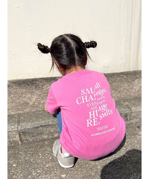 Ungrid（アングリッド）の「Kids カラーロゴルーズTee（Tシャツ/カットソー・キッズ・オフホワイト/グリーン/ピンク/オレンジ・120/100）」の11枚目の写真