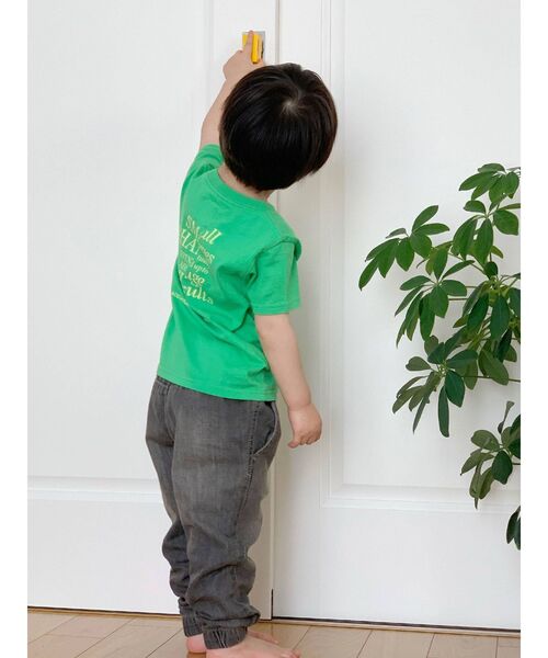 Ungrid（アングリッド）の「Kids カラーロゴルーズTee（Tシャツ/カットソー・キッズ・オフホワイト/グリーン/ピンク/オレンジ・120/100）」の17枚目の写真