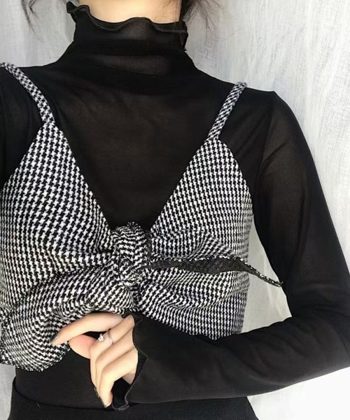 Doux Belle(ドゥーベル)の「タートルネックメロートップス(シャツ/ブラウス・レディース・ホワイト/ブラック/ダークブラウン/ベージュ・FREE)」の1枚目の写真