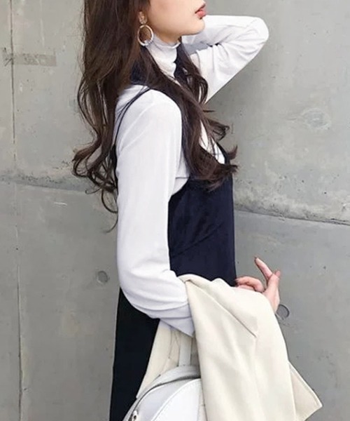 Doux Belle(ドゥーベル)の「タートルネックメロートップス(シャツ/ブラウス・レディース・ホワイト/ブラック/ダークブラウン/ベージュ・FREE)」の18枚目の写真