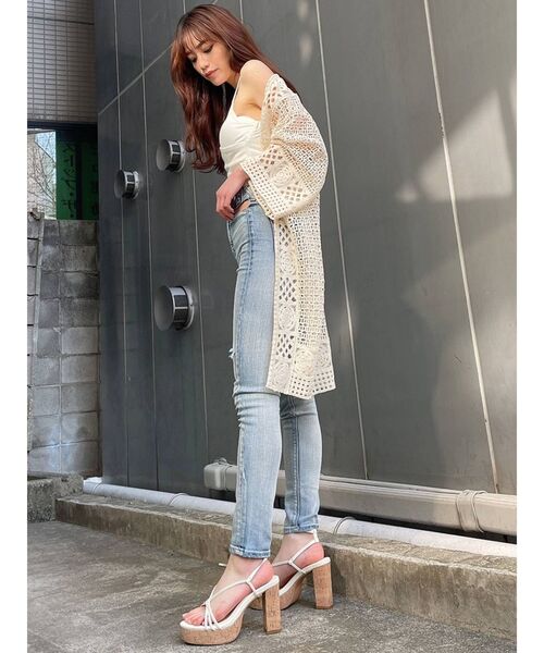 GYDA（ジェイダ）の「ストラップデザインコルクヒールサンダル（サンダル・レディース・オフホワイト/ブラック・MEDIUM/SMALL/LARGE）」の11枚目の写真