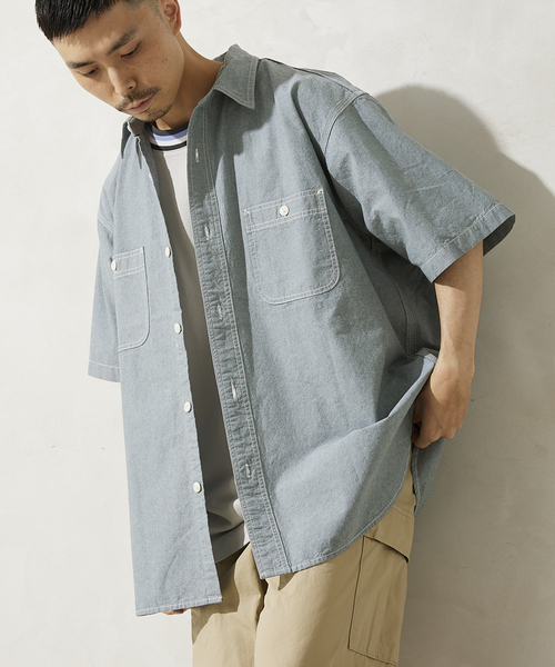 JOURNAL STANDARD relume（ジャーナルスタンダード　レリューム）の「【HOUSE HOLD / ハウスホールド】オーバーサイズシャンブレー半袖シャツ（シャツ/ブラウス・メンズ・ホワイト/ネイビー/ブルー/グリーン・2/4/3）」の3枚目の写真