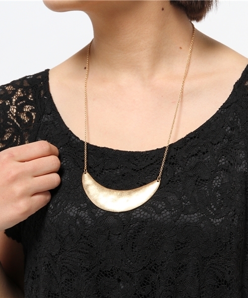 mystic（ミスティック）の「三日月ネックレス（ネックレス・レディース・ゴールド・ﾌﾘ-）」の5枚目の写真