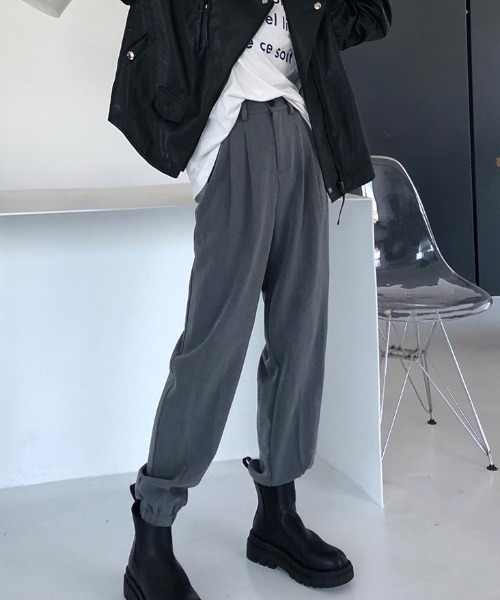 MANGROVE（マングローブ）の「ハイウエストタックジョガーパンツ（スラックス・レディース・ブラック/グレー・MEDIUM/LARGE）」の6枚目の写真