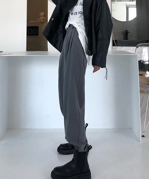 MANGROVE（マングローブ）の「ハイウエストタックジョガーパンツ（スラックス・レディース・ブラック/グレー・MEDIUM/LARGE）」の7枚目の写真