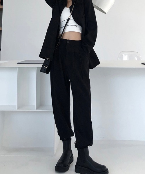 MANGROVE（マングローブ）の「ハイウエストタックジョガーパンツ（スラックス・レディース・ブラック/グレー・MEDIUM/LARGE）」の10枚目の写真