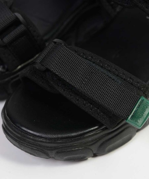 shopnikoniko(ショップニコニコ)の「ダッド スポーツサンダル 厚底 フラット スポサン(サンダル・レディース・ブラック/ホワイト・S/M/L/LL)」の18枚目の写真