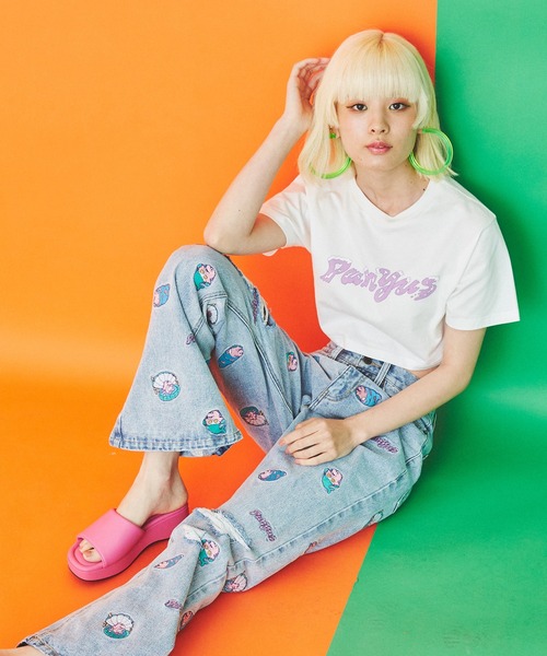PUNYUS（プニュズ）の「クロップドロゴＴシャツ（Tシャツ/カットソー・レディース・パープル/ブラック/ホワイト・3/1/2/4）」の11枚目の写真