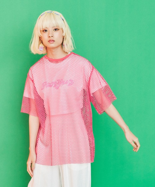 PUNYUS（プニュズ）の「クロップドロゴＴシャツ（Tシャツ/カットソー・レディース・パープル/ブラック/ホワイト・3/1/2/4）」の6枚目の写真