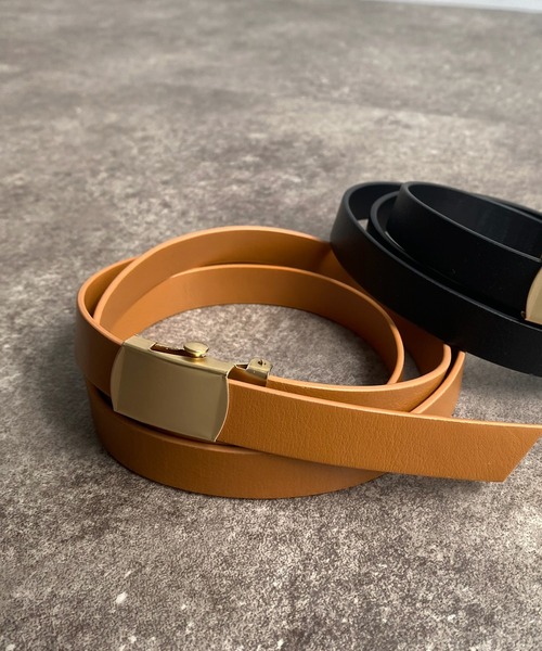 DouDou(ドゥドゥ)の「スクエアバックルベルト(ベルト・レディース・ブラック/キャメル・FREE)」の1枚目の写真