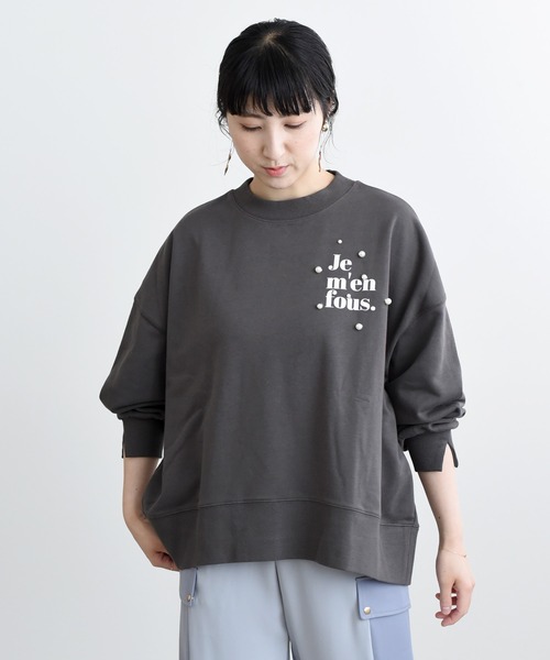 LHELBIE(レルビエ)の「フロッキーロゴ+パールデザイン裏毛トップス(スウェット・レディース・ホワイト/チャコールグレー/ネイビー・M)」の10枚目の写真
