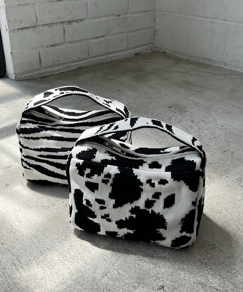 PAGEBOY（ページボーイ）の「ニットスクエアアソートBAG（ハンドバッグ・レディース・ターコイズブルー/ゼブラ/ブラック系その他・FREE）」の2枚目の写真