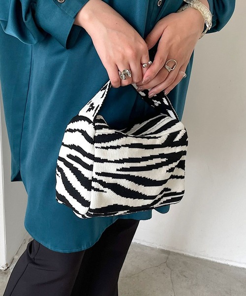 PAGEBOY（ページボーイ）の「ニットスクエアアソートBAG（ハンドバッグ・レディース・ターコイズブルー/ゼブラ/ブラック系その他・FREE）」の21枚目の写真