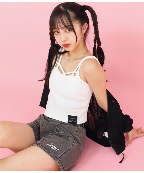 ANAP GiRL(アナップガール)の「デザインパッド付ショートキャミソール(キャミソール・キッズ・ホワイト/ブラック・S/M/XS)」の1枚目の写真