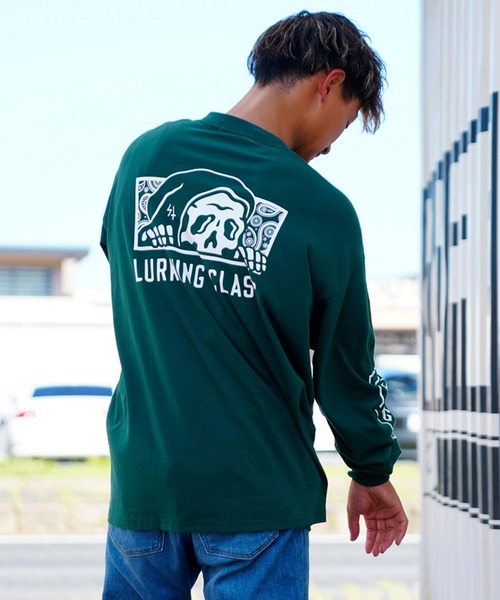 LURKING CLASS（ラーキングクラス）の「【ムラサキスポーツ別注】LURKING CLASS/ラーキングクラス オーバーサイズロンT バックプリント/スリーブロゴ ペイズリー柄  ST22FTM01（Tシャツ/カットソー・メンズ・グリーン/ブラック/ホワイト・L/M/XL）」の3枚目の写真