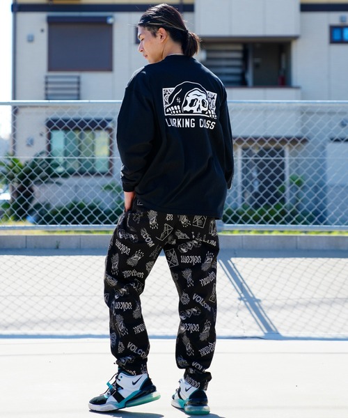 LURKING CLASS（ラーキングクラス）の「【ムラサキスポーツ別注】LURKING CLASS/ラーキングクラス オーバーサイズロンT バックプリント/スリーブロゴ ペイズリー柄  ST22FTM01（Tシャツ/カットソー・メンズ・グリーン/ブラック/ホワイト・L/M/XL）」の16枚目の写真