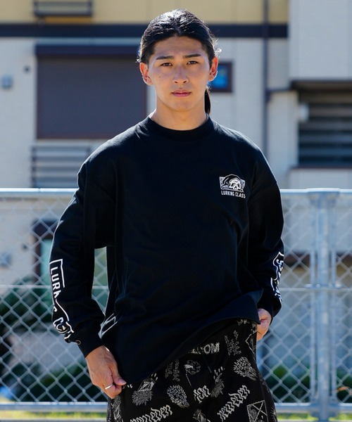 LURKING CLASS（ラーキングクラス）の「【ムラサキスポーツ別注】LURKING CLASS/ラーキングクラス オーバーサイズロンT バックプリント/スリーブロゴ ペイズリー柄  ST22FTM01（Tシャツ/カットソー・メンズ・グリーン/ブラック/ホワイト・L/M/XL）」の11枚目の写真