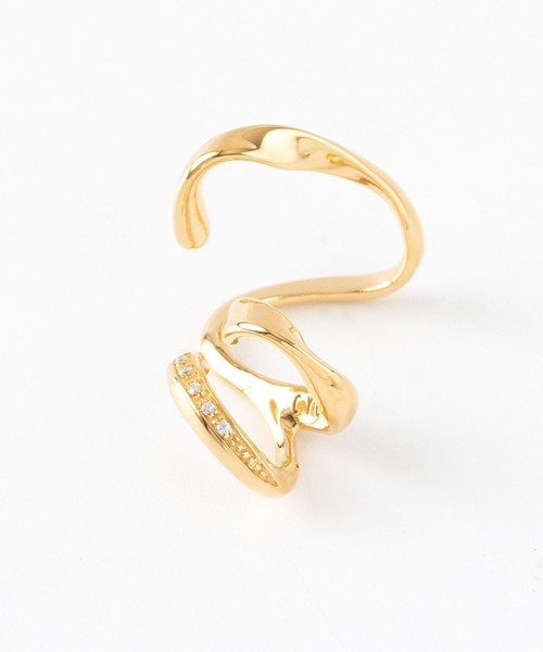 JUICY ROCK（ジューシーロック）の「CYCRO/GP(SV925) 片耳CZツイストレイヤードカフ（イヤーカフ・レディース・ゴールド・ONE SIZE）」の7枚目の写真