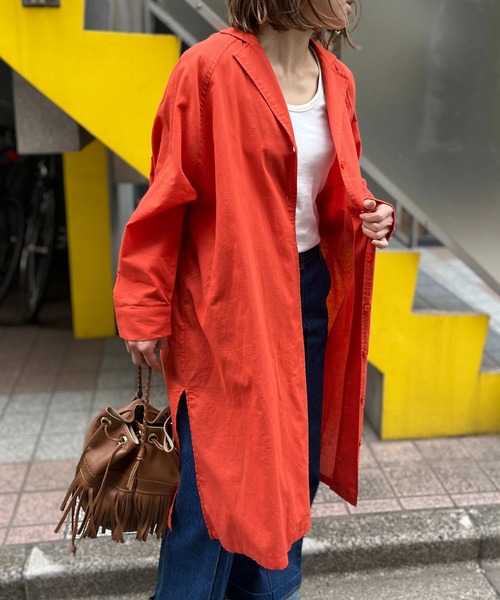 mi via loca(ミヴィアロカ)の「オーバーサイズ開衿シャツワンピース(シャツ/ブラウス・レディース・ブラック/オレンジ/ブルー/ライトベージュ・FREE)」の2枚目の写真