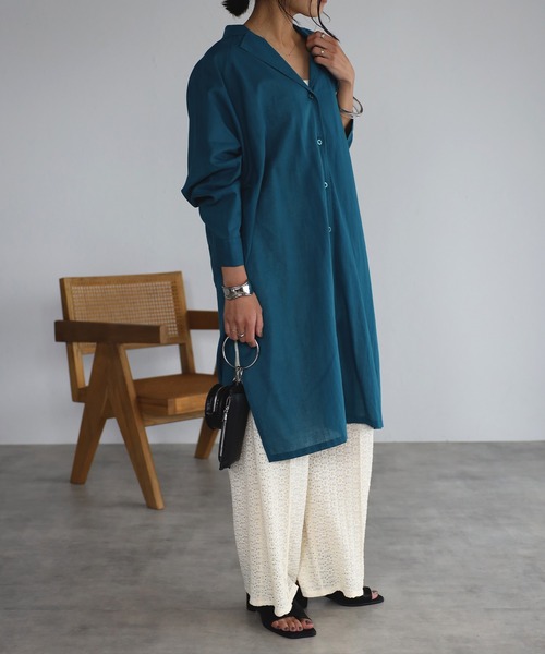 mi via loca(ミヴィアロカ)の「オーバーサイズ開衿シャツワンピース(シャツ/ブラウス・レディース・ブラック/オレンジ/ブルー/ライトベージュ・FREE)」の8枚目の写真