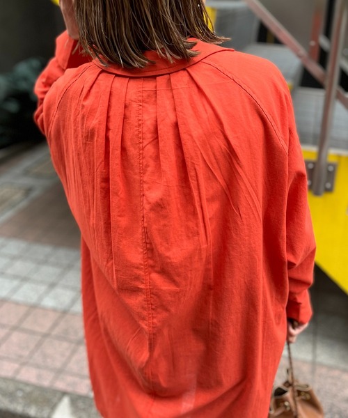 mi via loca(ミヴィアロカ)の「オーバーサイズ開衿シャツワンピース(シャツ/ブラウス・レディース・ブラック/オレンジ/ブルー/ライトベージュ・FREE)」の22枚目の写真