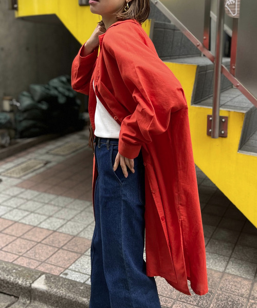 mi via loca(ミヴィアロカ)の「オーバーサイズ開衿シャツワンピース(シャツ/ブラウス・レディース・ブラック/オレンジ/ブルー/ライトベージュ・FREE)」の16枚目の写真