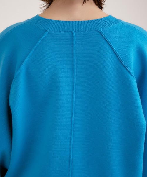 COLLAGE GALLARDAGALANTE（コラージュガリャルダガランテ）の「色違いが欲しい/スウェット感覚で着れるラグランニット/手洗い可/WEB限定カラー有（ニット/セーター・レディース・ブラック/ネイビー/ブラウン/ブルー/キナリ・FREE）」の6枚目の写真
