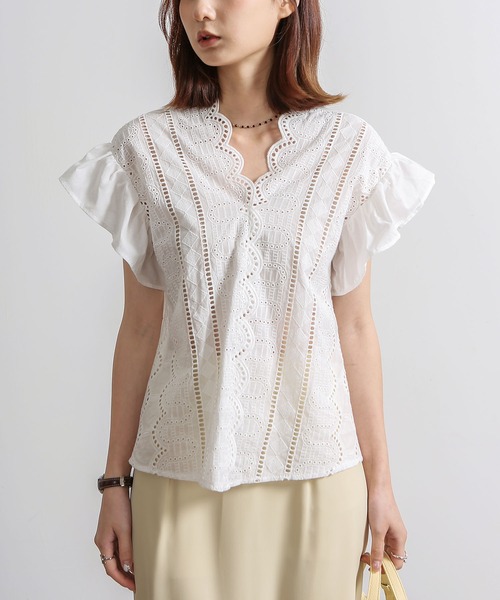 MAISON DE THERESE(メゾン ド テレーズ)の「デザインVネックレースブラウス(シャツ/ブラウス・レディース・ホワイト/アイボリー・M)」の8枚目の写真