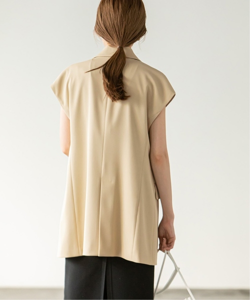 Noble（ノーブル）の「《追加》ピークドカラーロングジレ（その他アウター・レディース・ブラック/ベージュ・38/36）」の11枚目の写真